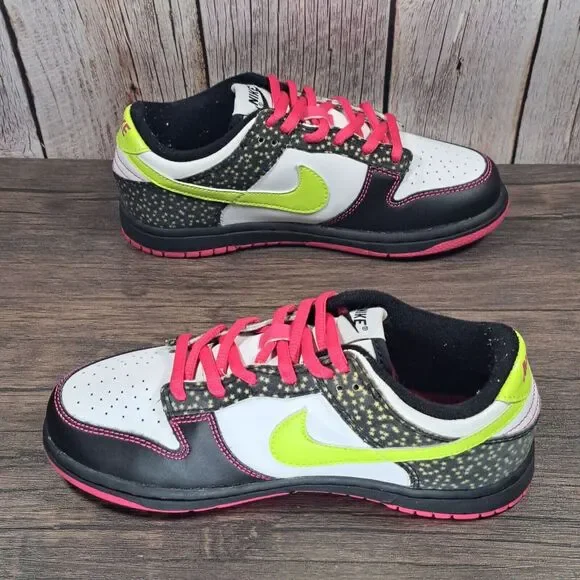 Nike SB Dunk Low 311543-174 Pink Volt Star Safari GS 2009 Youth Kids Size 2y